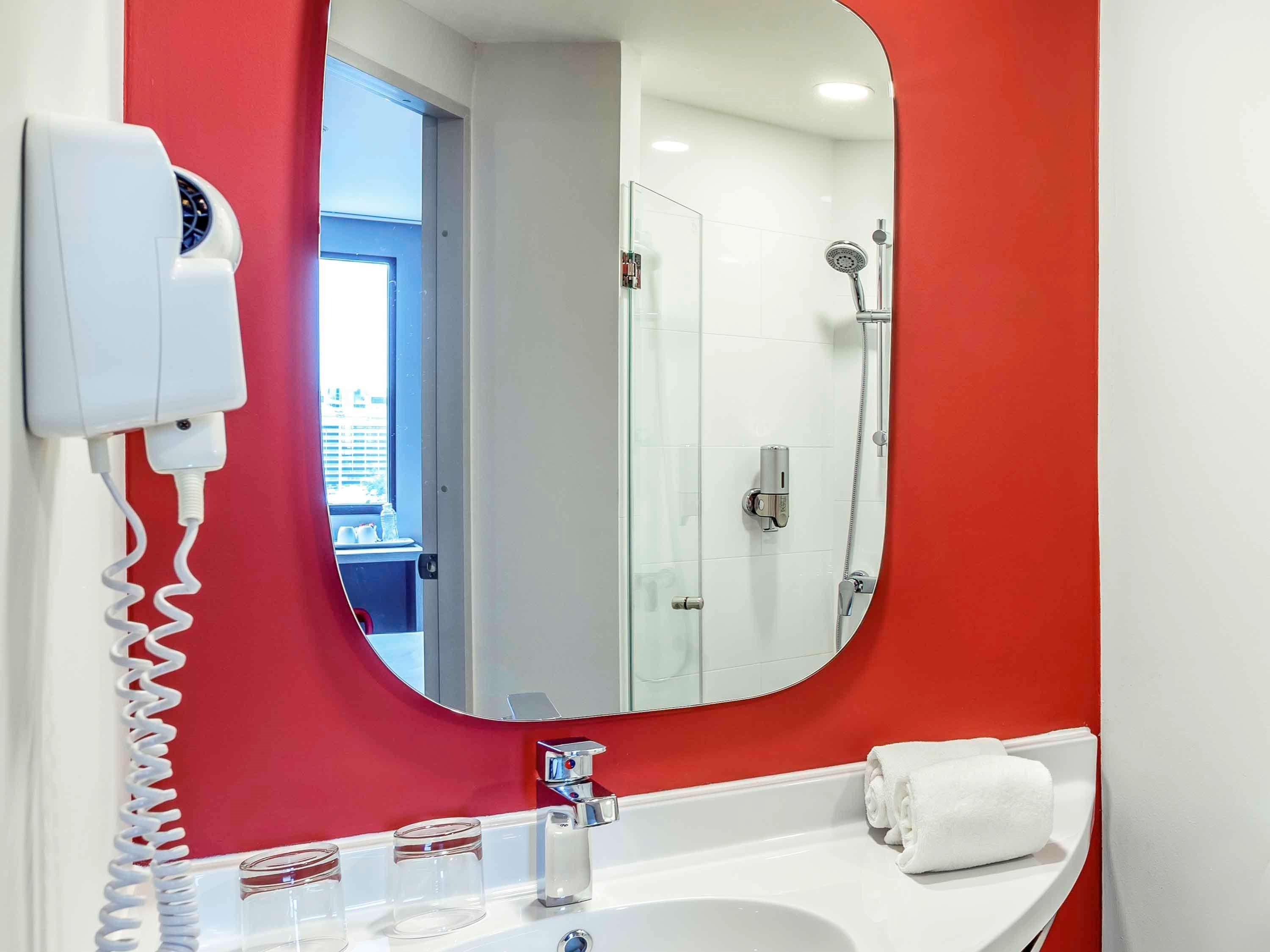 Ibis Bangkok Impact Hotel Nonthaburi Exterior photo