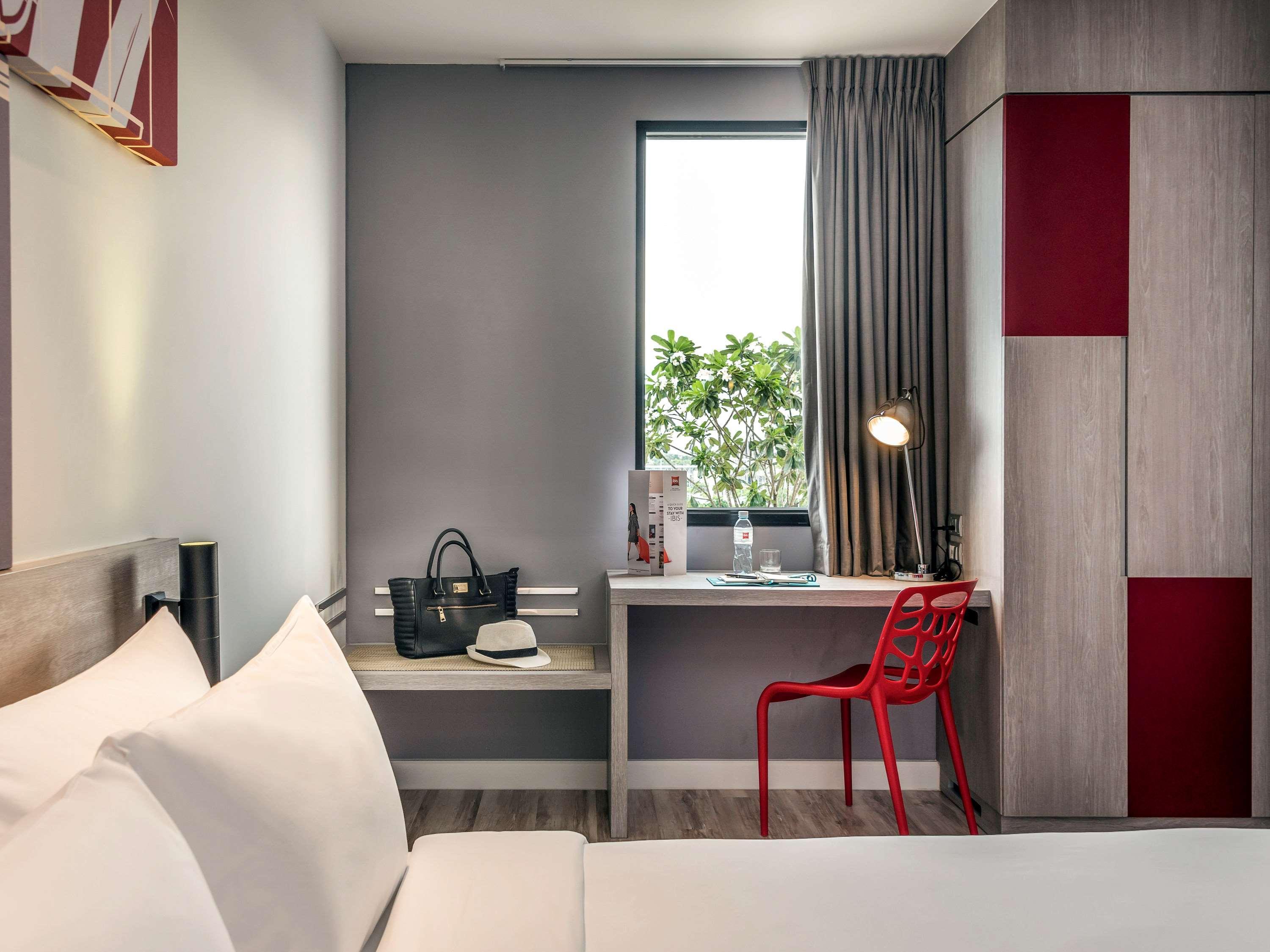 Ibis Bangkok Impact Hotel Nonthaburi Exterior photo
