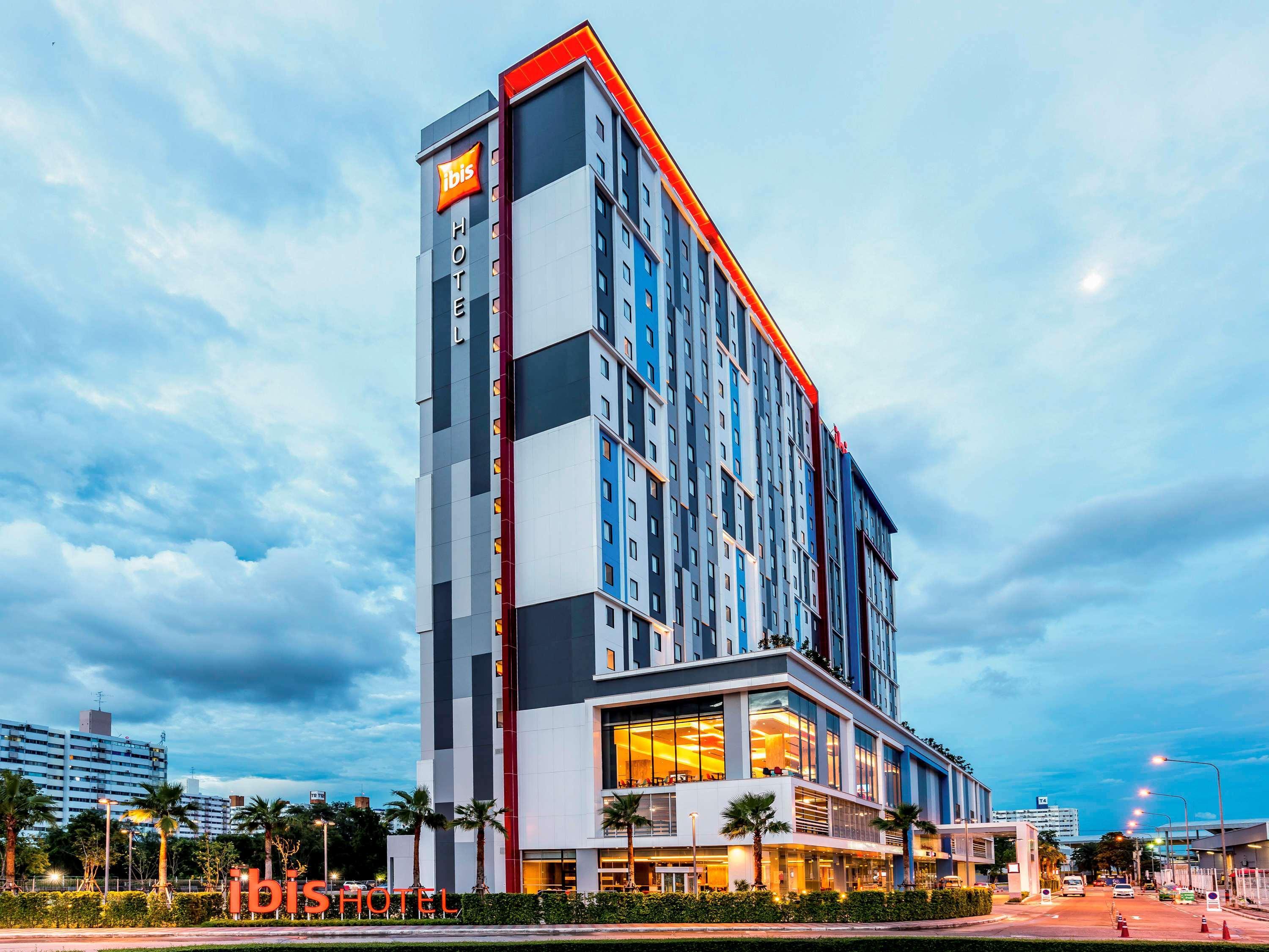 Ibis Bangkok Impact Hotel Nonthaburi Exterior photo