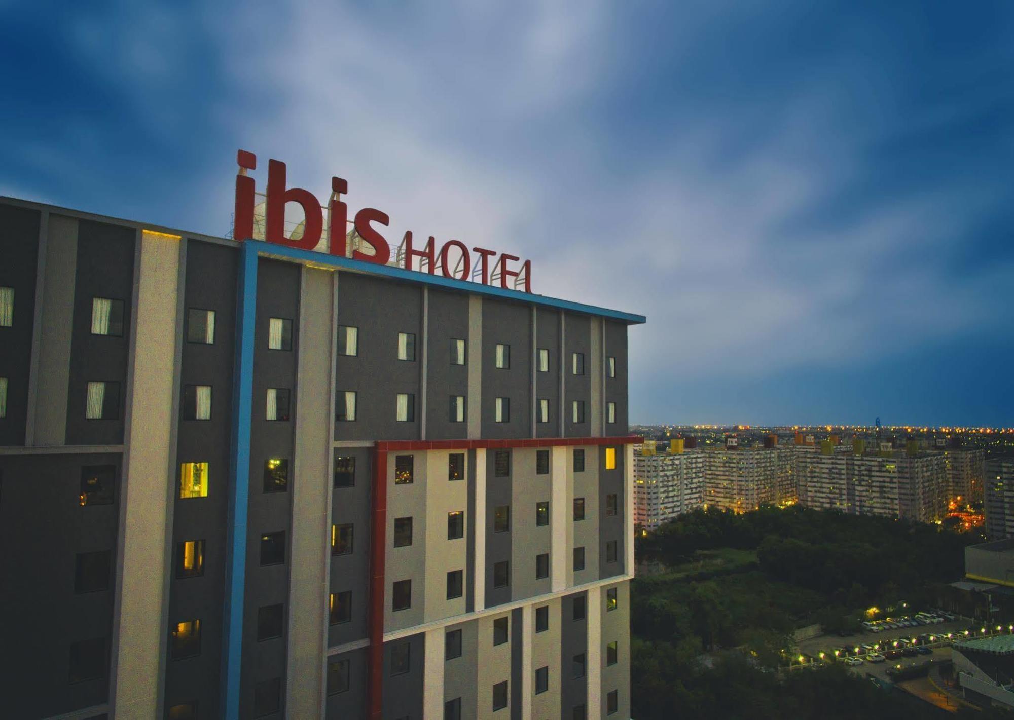 Ibis Bangkok Impact Hotel Nonthaburi Exterior photo