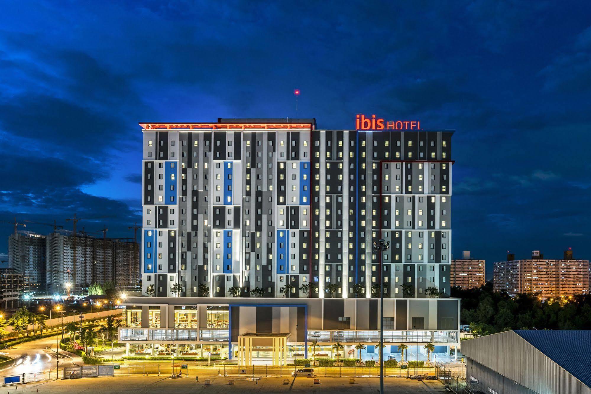 Ibis Bangkok Impact Hotel Nonthaburi Exterior photo