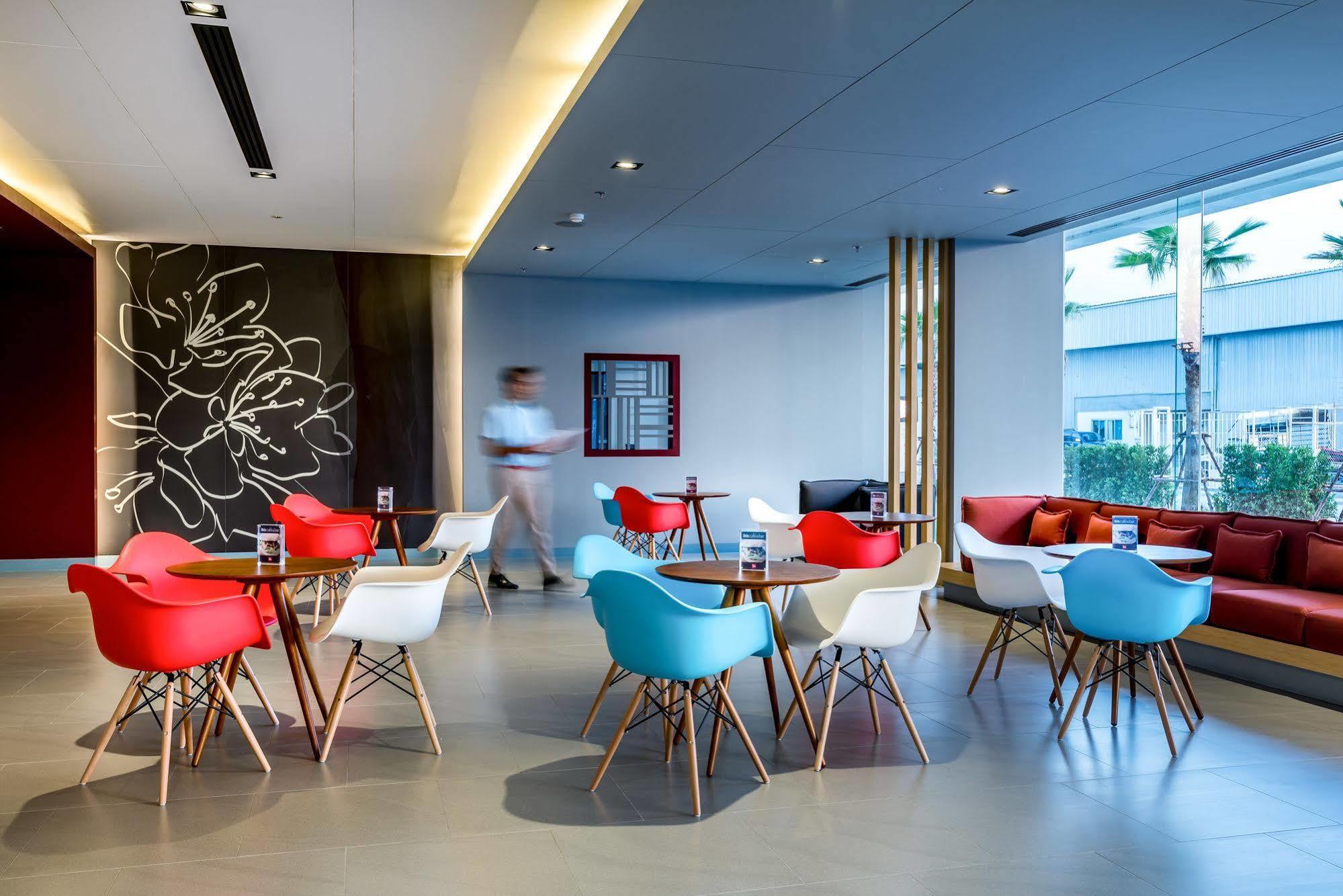 Ibis Bangkok Impact Hotel Nonthaburi Exterior photo